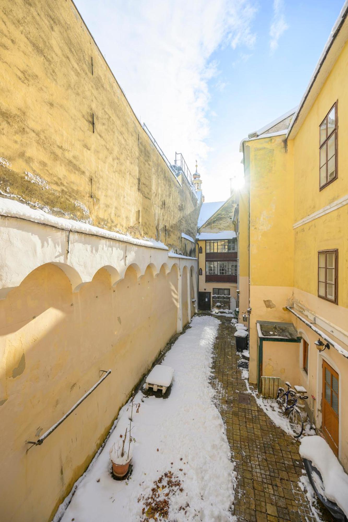 City Center Moedling Медлінґ Екстер'єр фото
